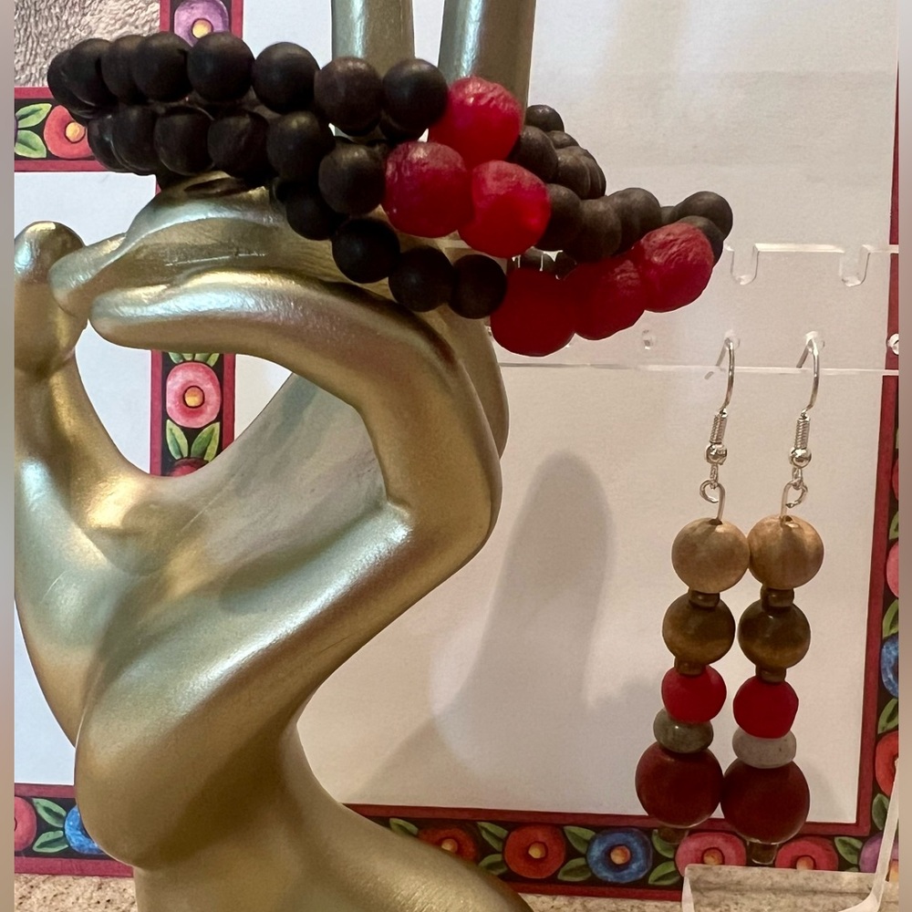 Handmade 3 stretch bracelets with matching dangle earrings